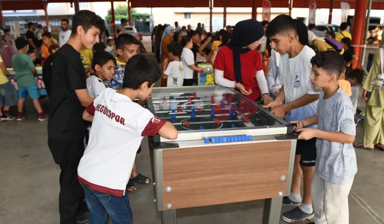 bursa-osmangazide-panayir-ve-gecit-sehrin-renkli-festival-coskusu-gp7zSm8R.webp