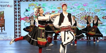 inegolde-kulturler-bulusuyor-birlik-ve-dostlugun-simgesi-sofra-FAvvSi68.jpg