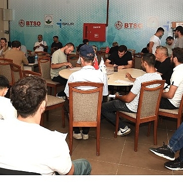 osmangazide-is-ve-istihdam-firsatlari-bulusmasi-dyxAZKW9.jpg
