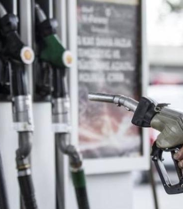 akaryakit-fiyatlari-guncel-benzin-motorin-lpg-WbUTrKOs.jpg