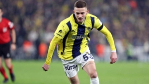 fenerbahce-lazionun-szymanski-teklifine-cikis-yapti-wFdYri8b.jpg