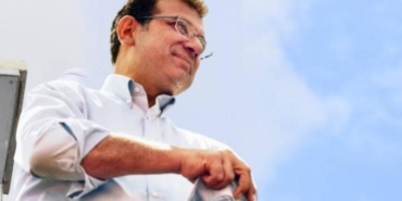 imamoglu-istanbul-barisin-izinde-Q7cW5xLP.jpg