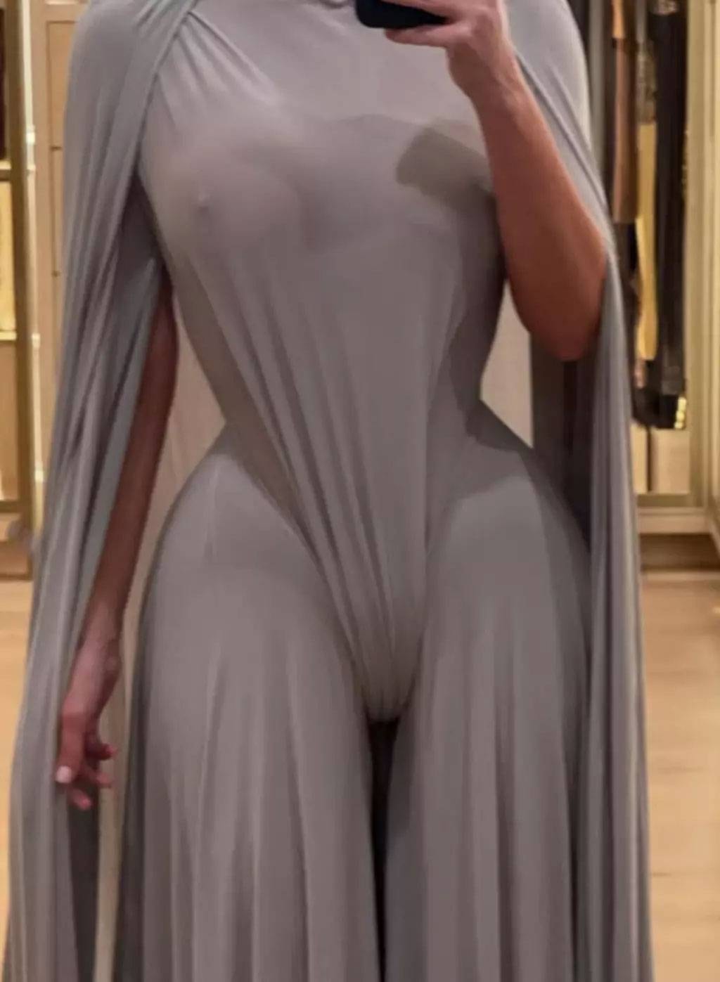 Kim Kardashian’dan Cesur Moda Hamlesi Gündem Oldu