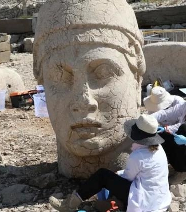 nemrut-dagindaki-heykeller-nano-teknolojilerle-yeniden-hayat-buluyor-8AmmjxRF.jpg