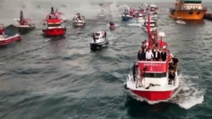 ozgur-ozel-balikciyla-mitinge-katildi-WTkWOIiR.jpg