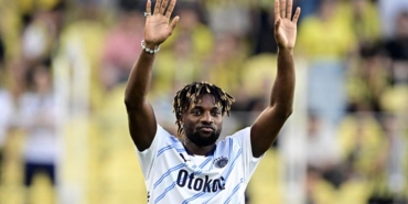 saint-maximin-club-americaya-transfer-oldu-bj7zhRDG.jpg