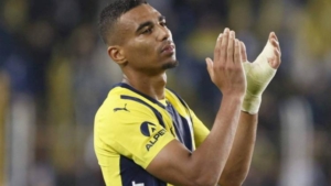 fenerbahce-alexander-djiku-transferini-tamamladi-yrj6h3wA.jpg