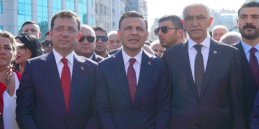 imamoglundan-demokrasi-ve-adalet-meydani-cagrisi-2di57z46.jpg