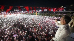istanbul-chp-il-baskani-gorevden-alindi-miting-duzeni-kargasa-yaratiyor-yl2BtRKn.jpg