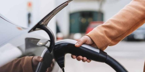 Elektrikli Araçlar Piyasayı Sarsıyor