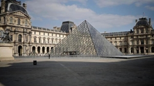 louvre-soygunu-adi-suclar-muzayi-sinirinda-iljmacfr.jpg