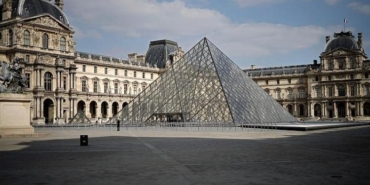 louvre-soygunu-adi-suclar-muzayi-sinirinda-iljmacfr.jpg