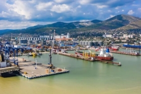 novorossiysk-limani-yeniden-acildi-petrol-yuklemeye-basladi-T2HFNnEM.jpg