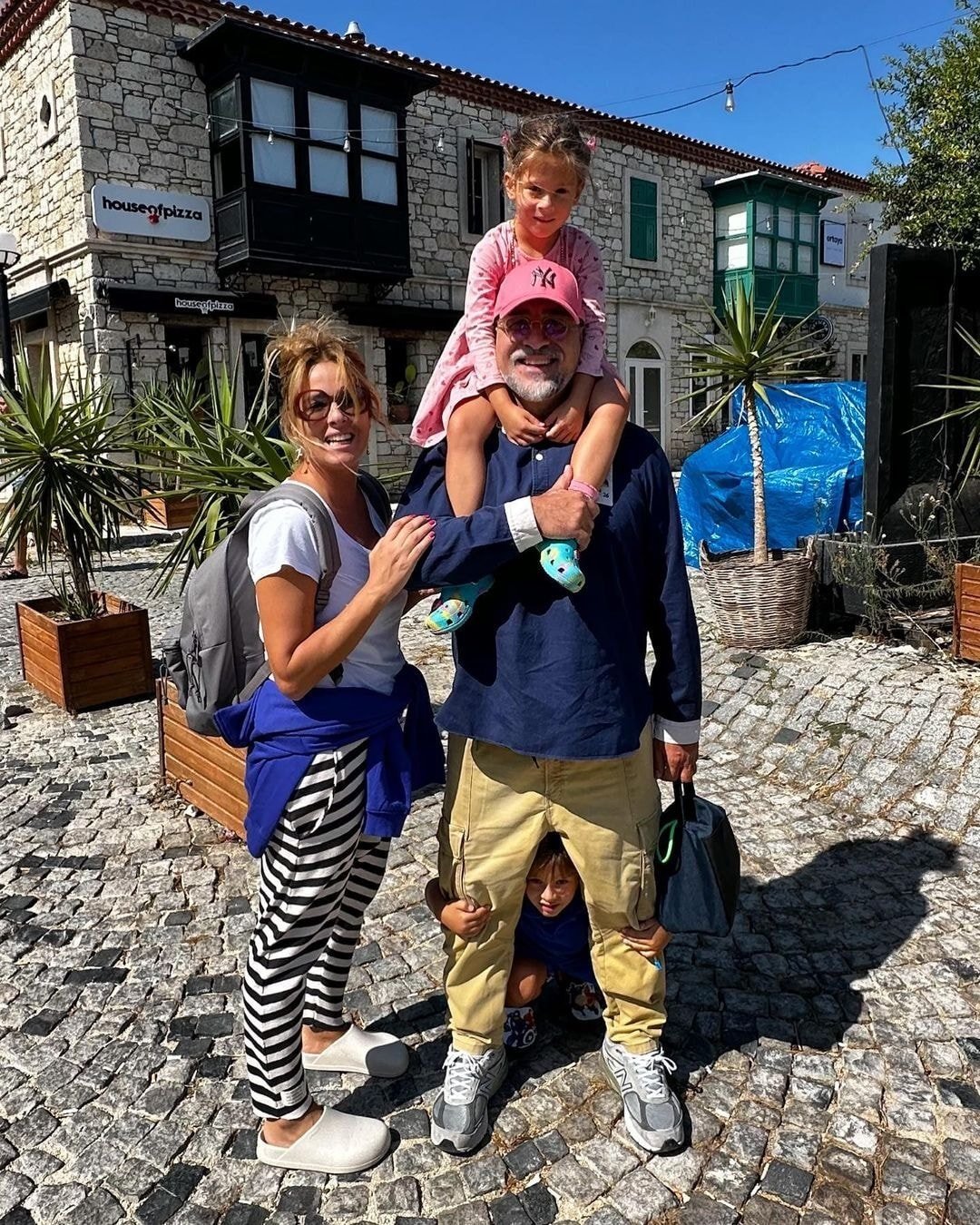 Doğa Rutkay Kamal İzmir Urla’da yaşamını sürdürürken yeni düzenini ve komşularıyla olan ilişkilerini anlattı.