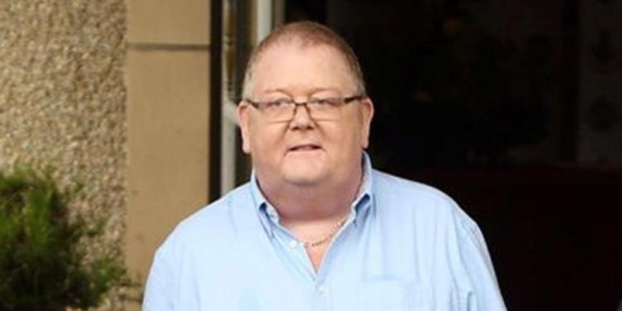 Gecede Milyarder Olan İskoçin Hikayesi