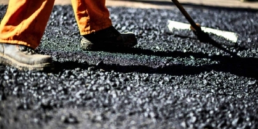 Denizlerden Toplanan Plastik Atıklar Geri Dönüştürülerek Yol Yapımında Kullanılıyor