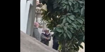 Esenyurt'ta Yaşlı Kadınların Karıştığı Uyuşturucu Ticareti Kamerada
