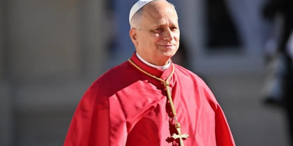 Papa 14. Leo akciğer kanseri nedeniyle ameliyat edildi