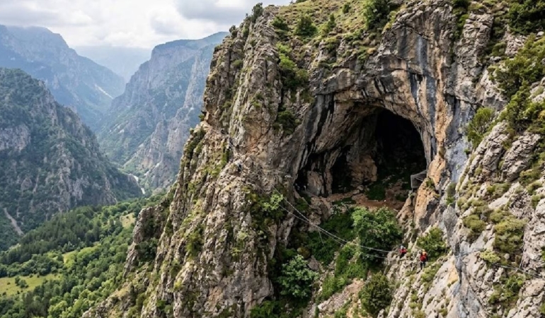 Artvin Mağaralarında Üretilen Nadir Balın Kilogram Fiyatı 264 Bin Liraya Ulaştı
