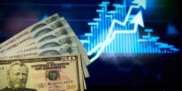 Dolar kuru haftanın ilk işlem gününde 49,7620 seviyesine yükseldi
