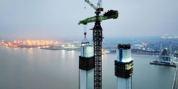 Çin Yangtze Nehri Üzerindeki Asma Köprüyle Dünyanın En Uzun Açıklık Rekorunu Hedefliyor