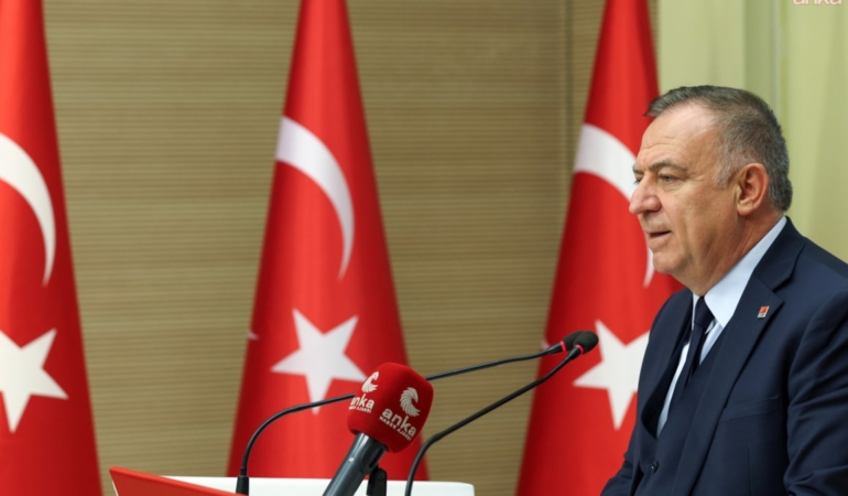 Gökan Zeybek Bakırköy ve Merkezefendi Belediyelerine Yönelik Operasyonları Eleştirdi